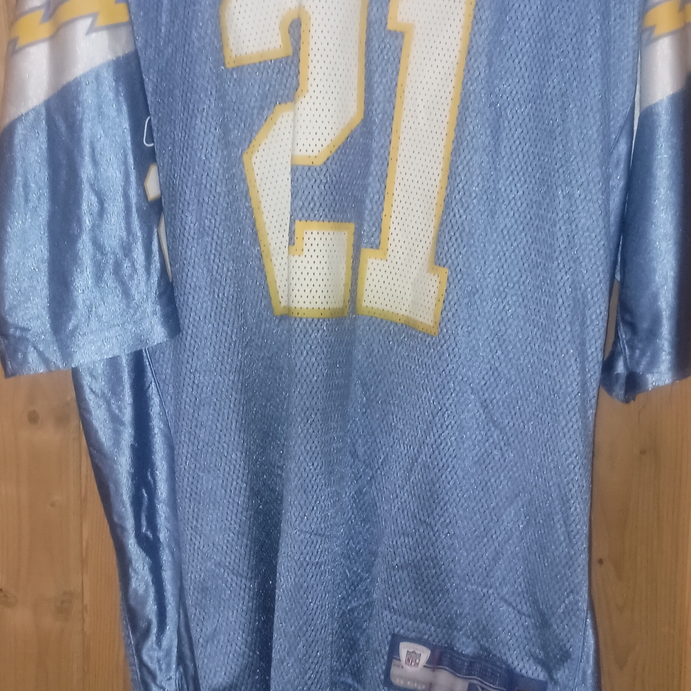 "LT" Jersey NFL Reebok - Picture 4 of 7